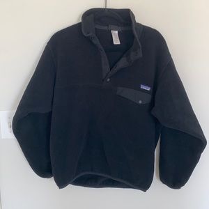 Black Patagonia pull over